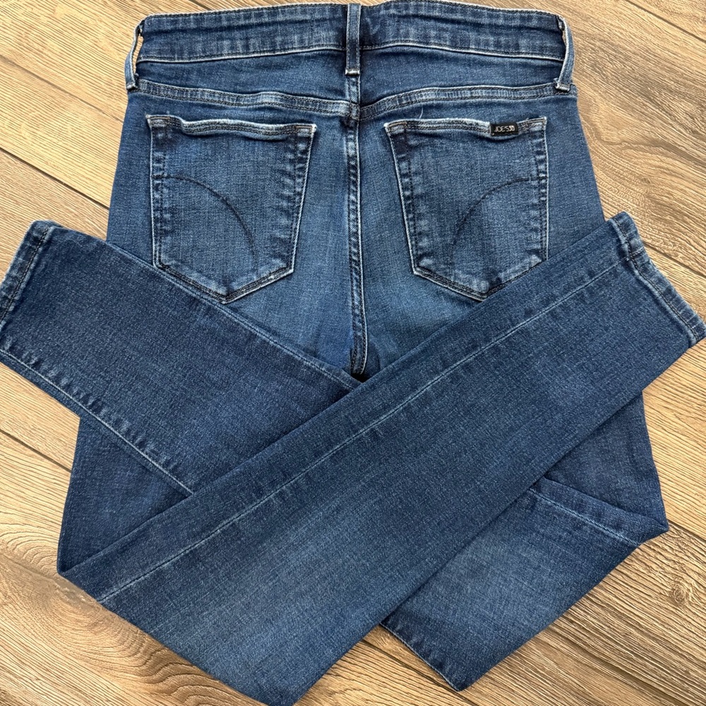 Women's Joes Skinny Ankle Jeans. Gently worn. Size 27